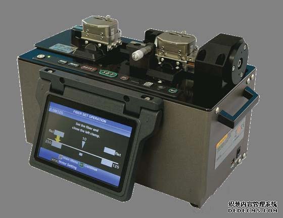 藤仓发布高精度大芯径光纤切割刀CT-105/106